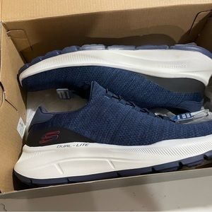 RelaxedFit Skechers Shoes (Men)